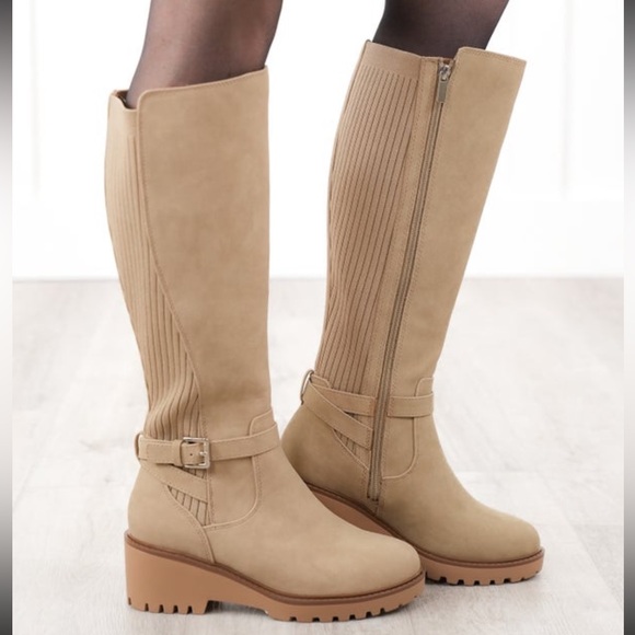 NWT Soda Beige Tall Wide Calf Boots w/Side Zipper size 8 - Picture 1 of 6